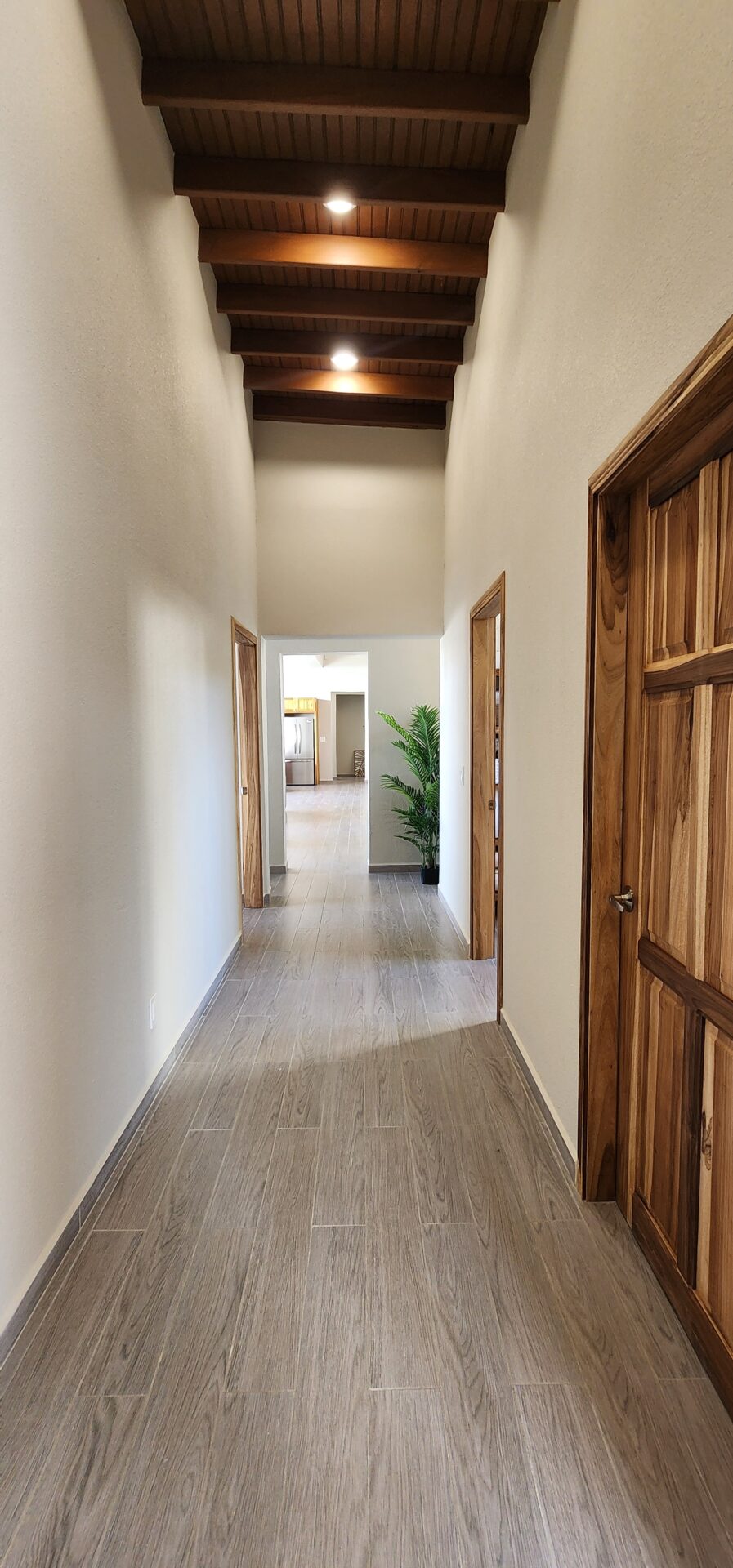 Hallway CBE11