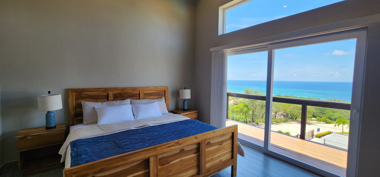 Back right bedroom