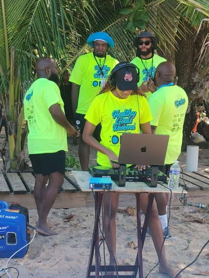 Dallas volunteers
