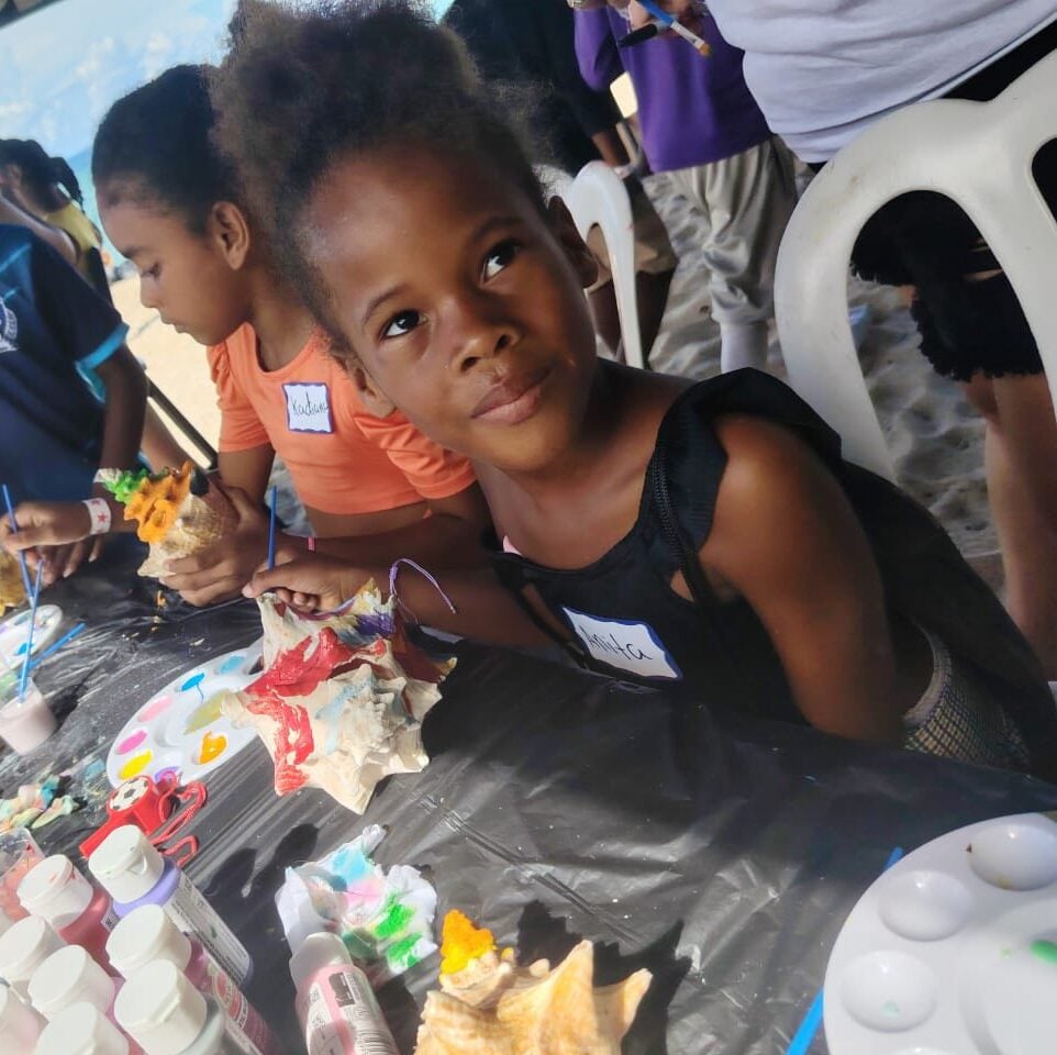 Ong kids painting